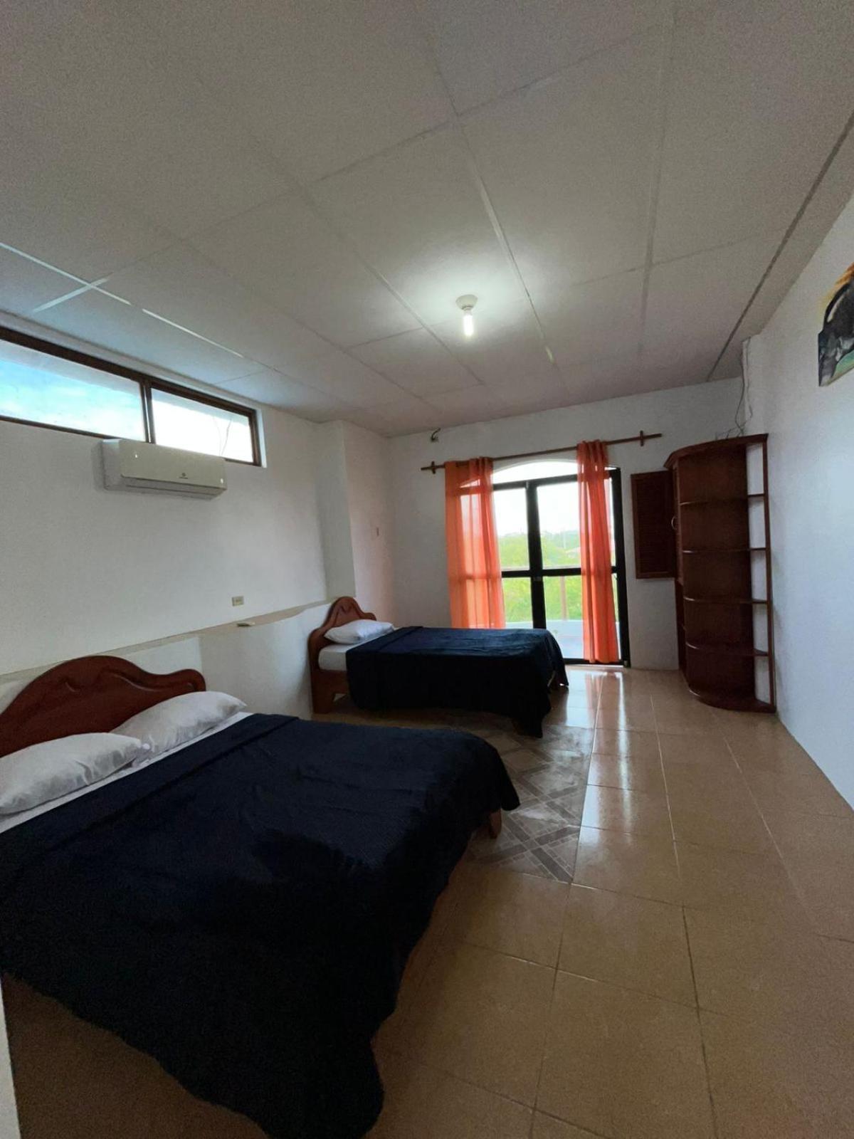 פורטו וילאמיל Hostal Neptuno - Poseidon מראה חיצוני תמונה