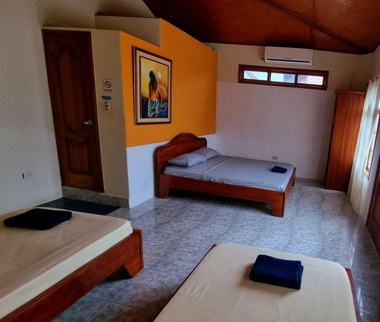 פורטו וילאמיל Hostal Neptuno - Poseidon מראה חיצוני תמונה